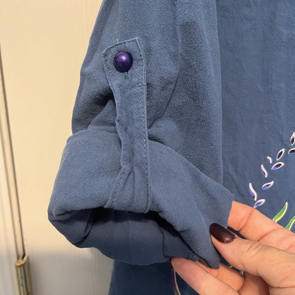 SALE! Bundle & Save Button down top w/faux painted yellow flower design M - Picture 6 of 6